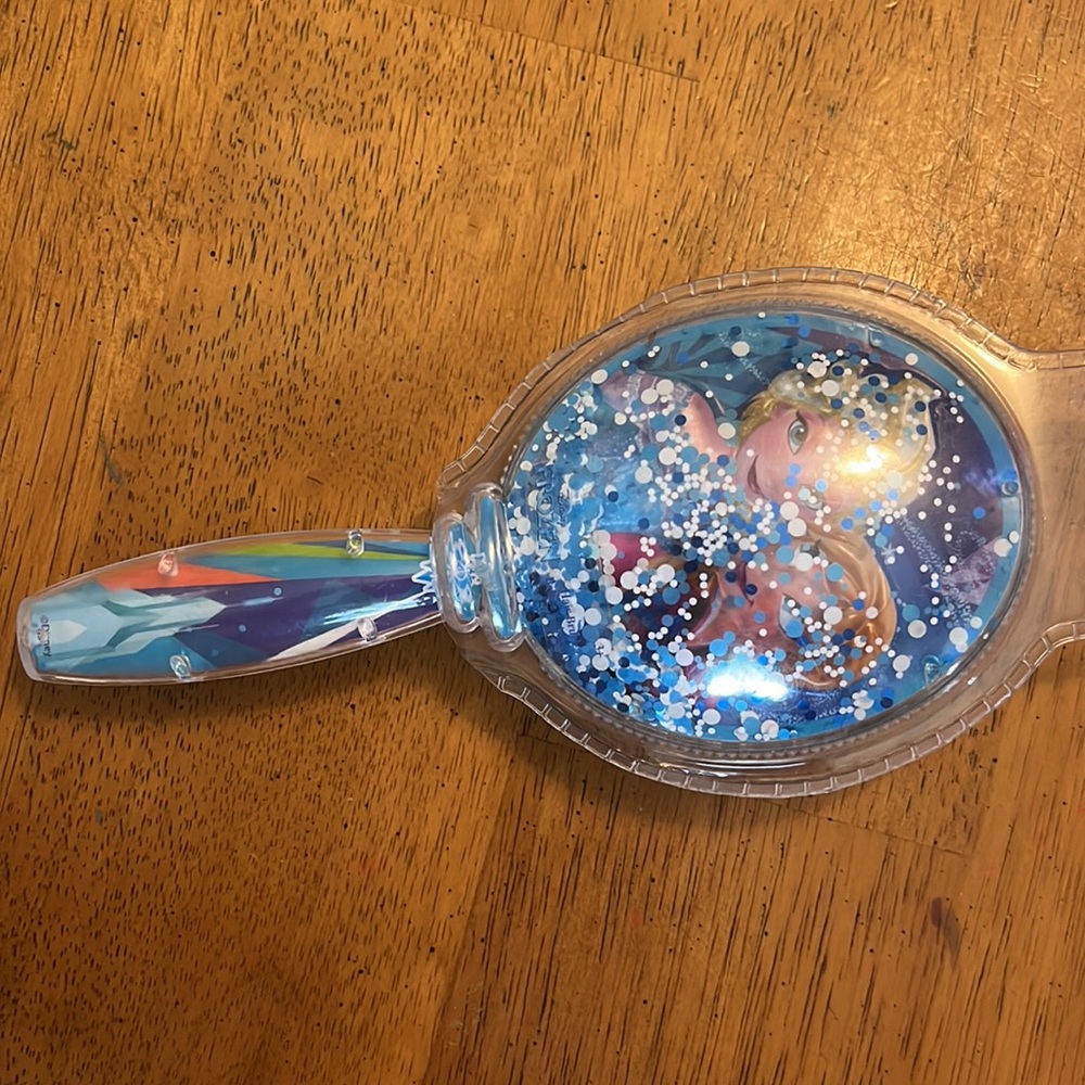 Disney Frozen Anna & Elsa Hair brush NWT